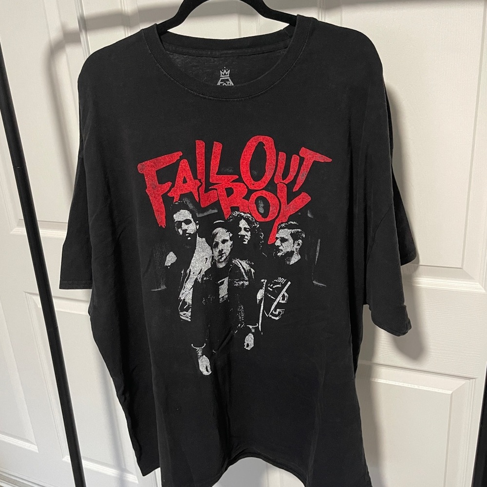 Men’s graphic t shirt
